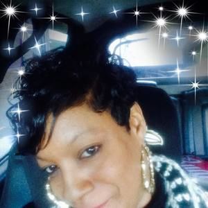 Meet your Posher, Monique